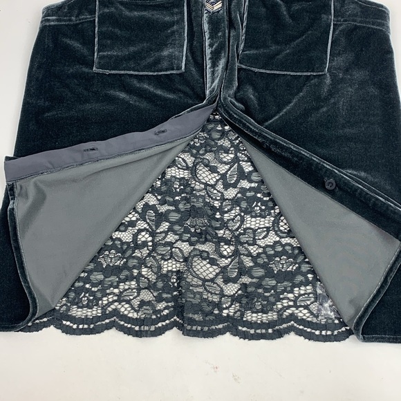 Miss Me Velvet Gray Sleeveless lace button down top shirt beaded Size Small NWT - Picture 10 of 13